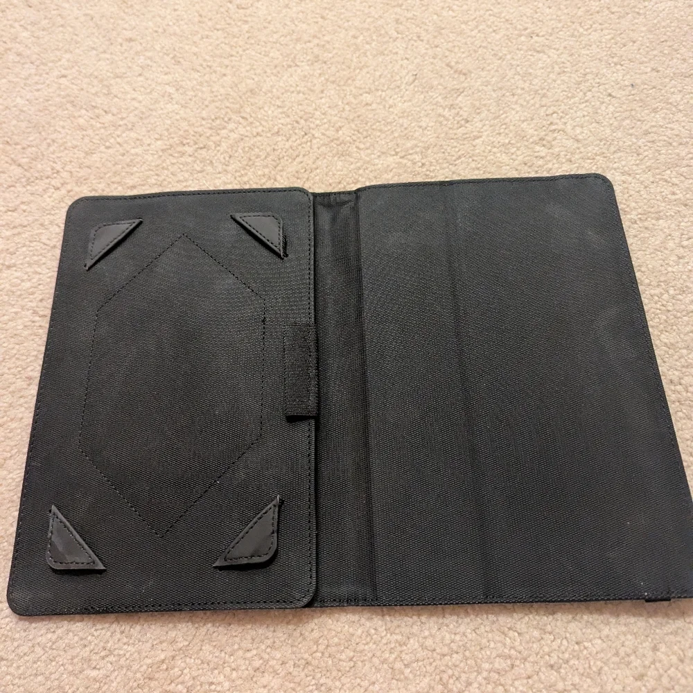 onn. Tablet Folio Case for Most 7
